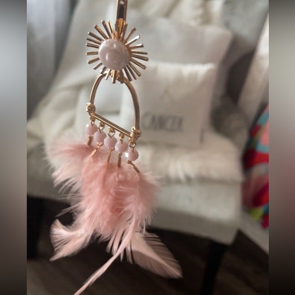 Pink Feather Detailed Bohemian Gold Plated Necklace - Picture 2 of 6